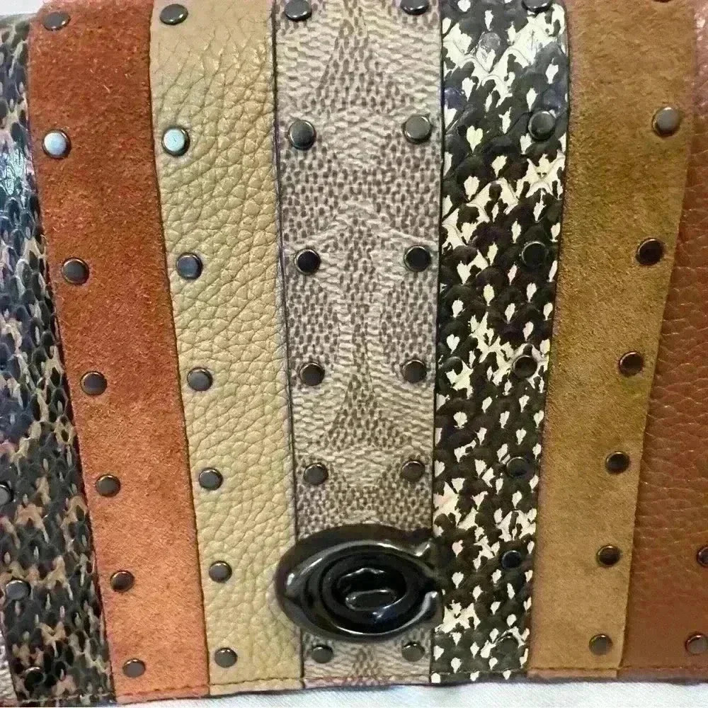 Coach patterned Crossbody Handbag with Rivets- LIKE NEW!!! - Picture 3 of 8